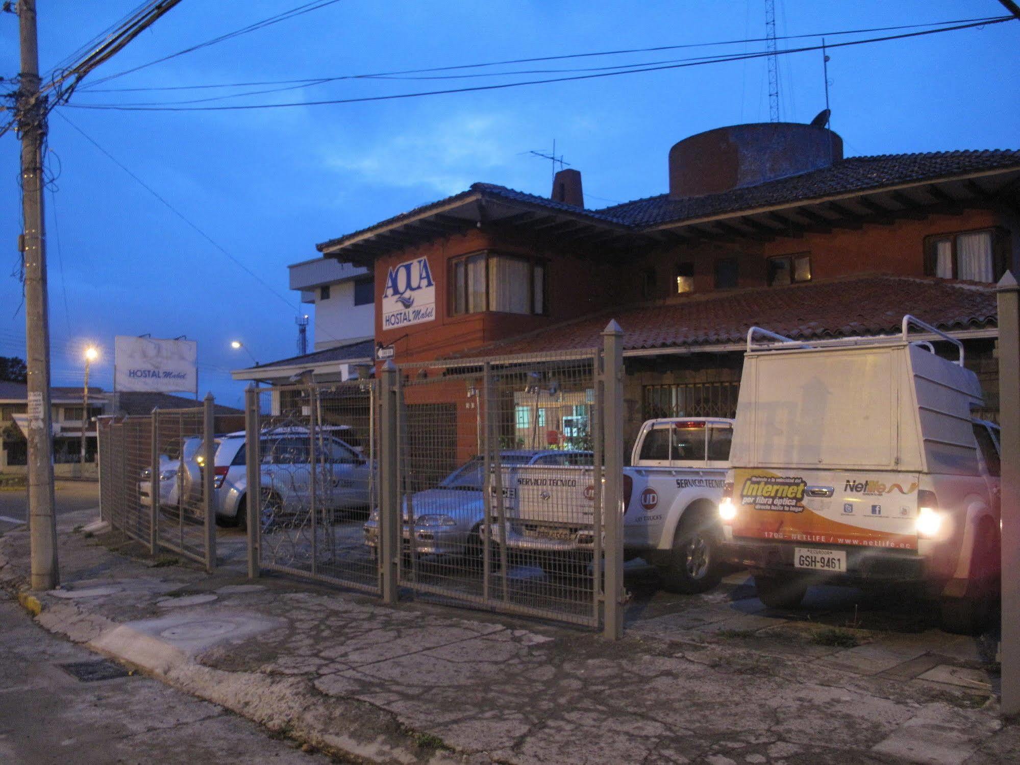 Aqua Hostal Mabel Cuenca Ngoại thất bức ảnh